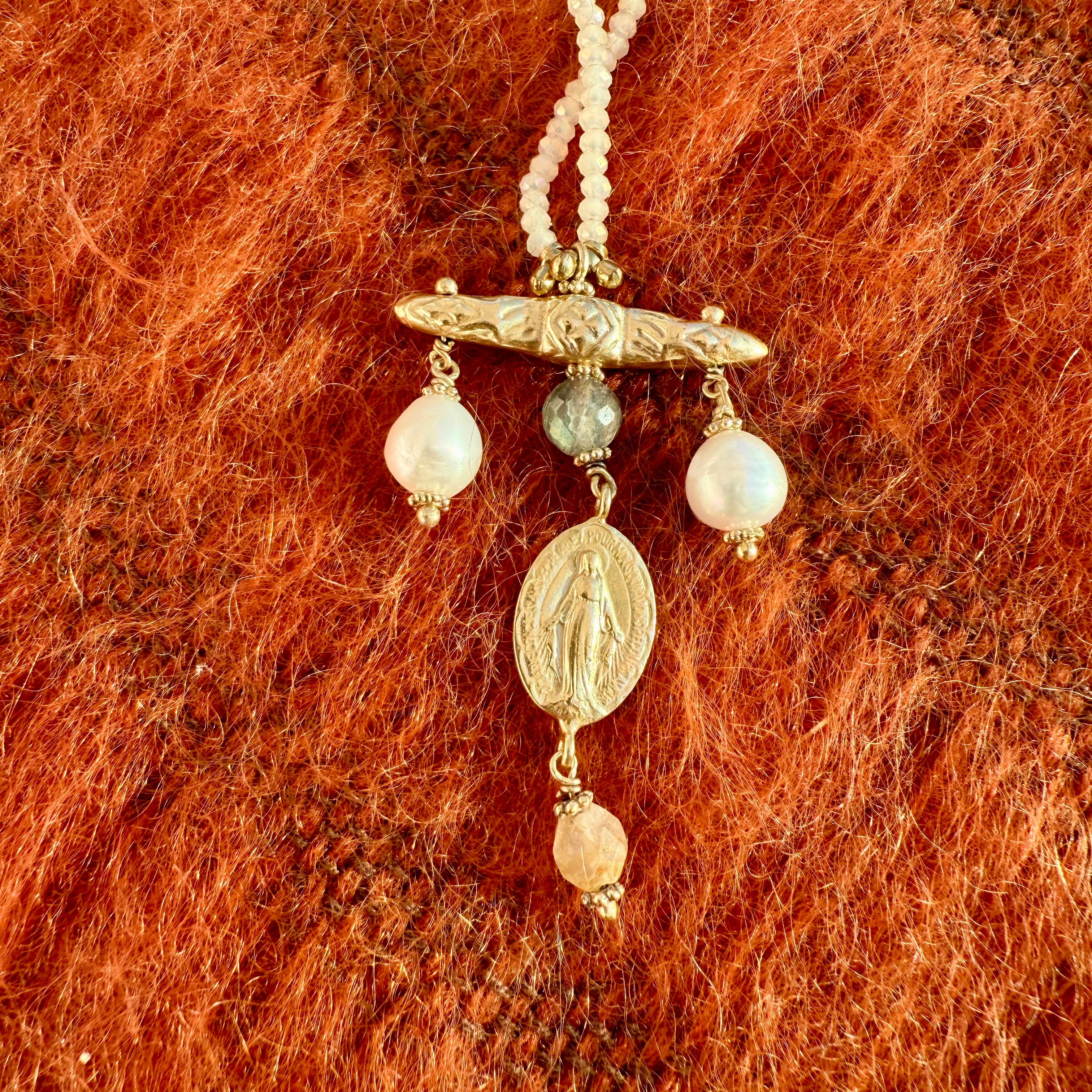 Sautoir Vierge Perle