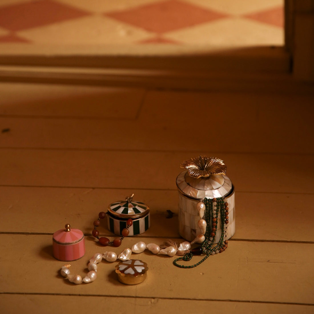 Petite boîte nacre verte