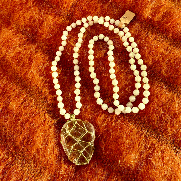 Sautoir Jade Blanc et Cristal de Roche M