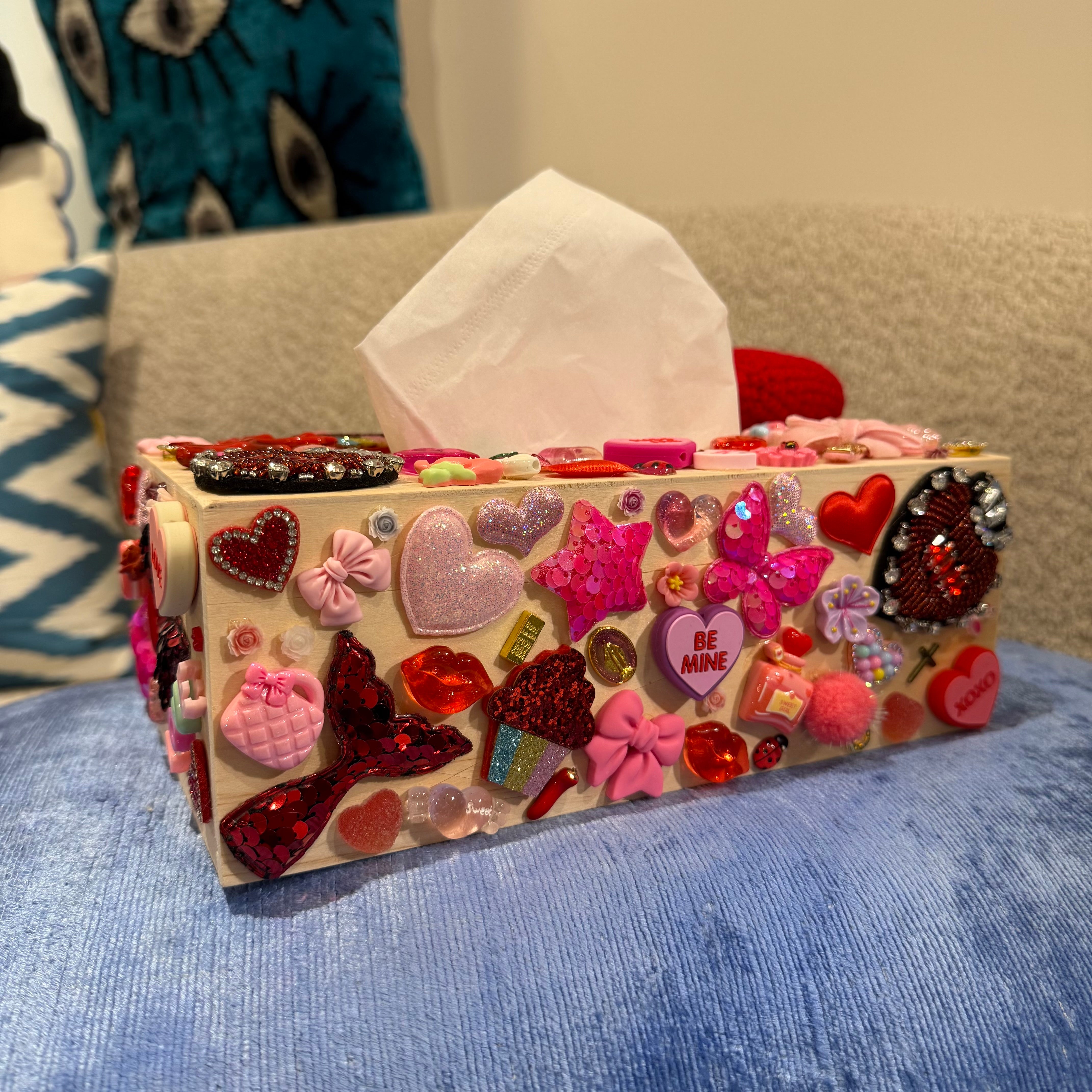 Boîte à mouchoirs Red Heart